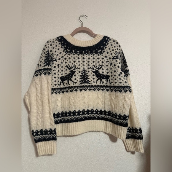 Old Navy Fair Isle Cardigan Sweater - Picture 6 of 9